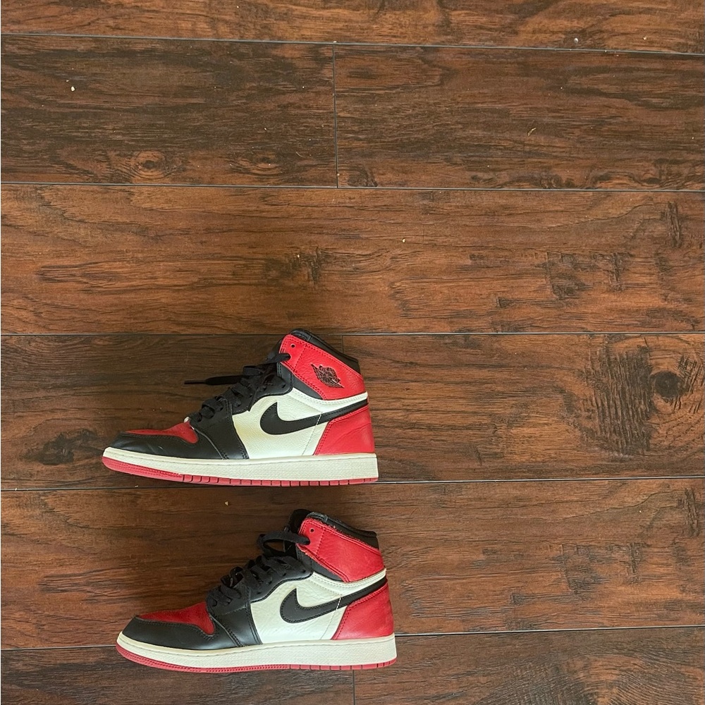 Air Jordan high-bred toe